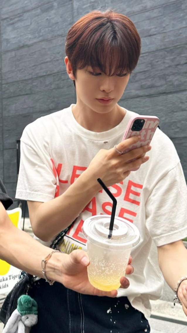 Fandom-recommended wallpaper image of Yushi (NCT WISH)