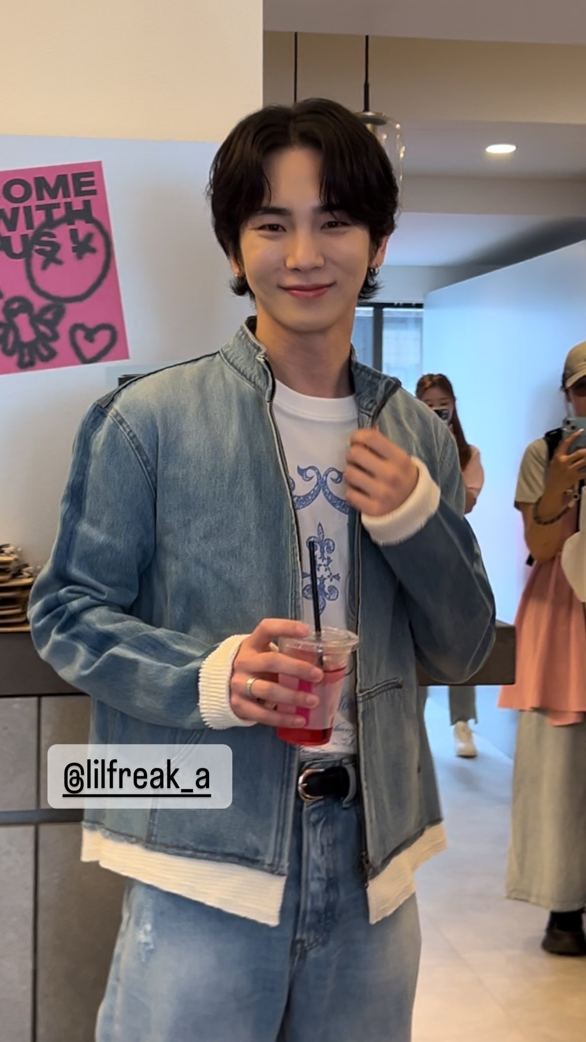 The most beloved wallpaper among Key (SHINee)'s fans