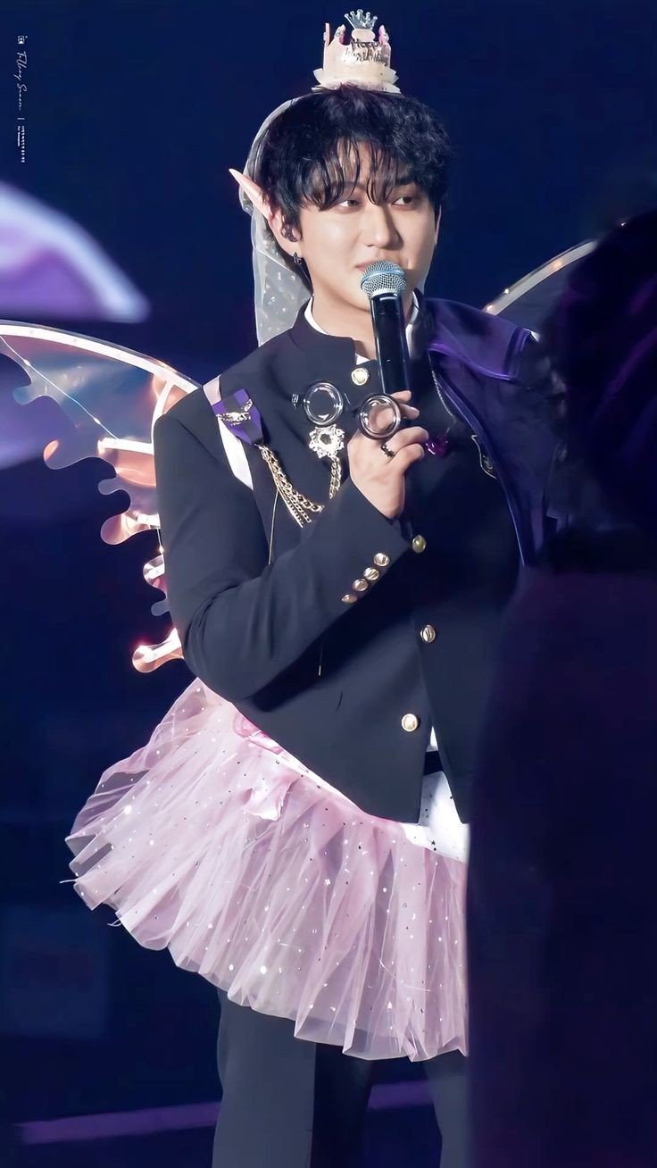 A heartfelt wallpaper shared by Changbin (Stray Kids)'s fans