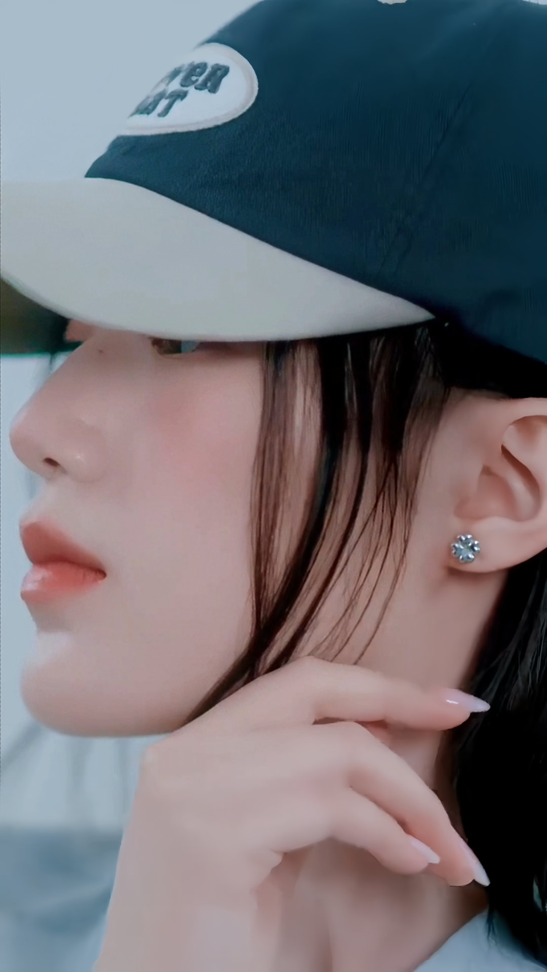 Fandom-recommended wallpaper image of Shuhua (i-dle)