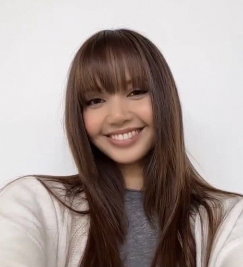 Foto aktivitas terbaru Lisa (BLACKPINK)