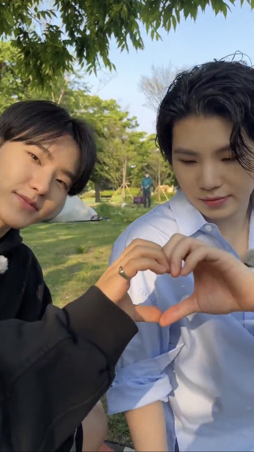 Fandom-recommended wallpaper image of Woozi (SEVENTEEN)