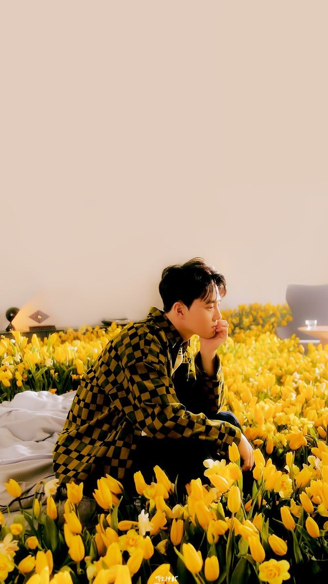 A heartfelt wallpaper shared by Suho (EXO)'s fans