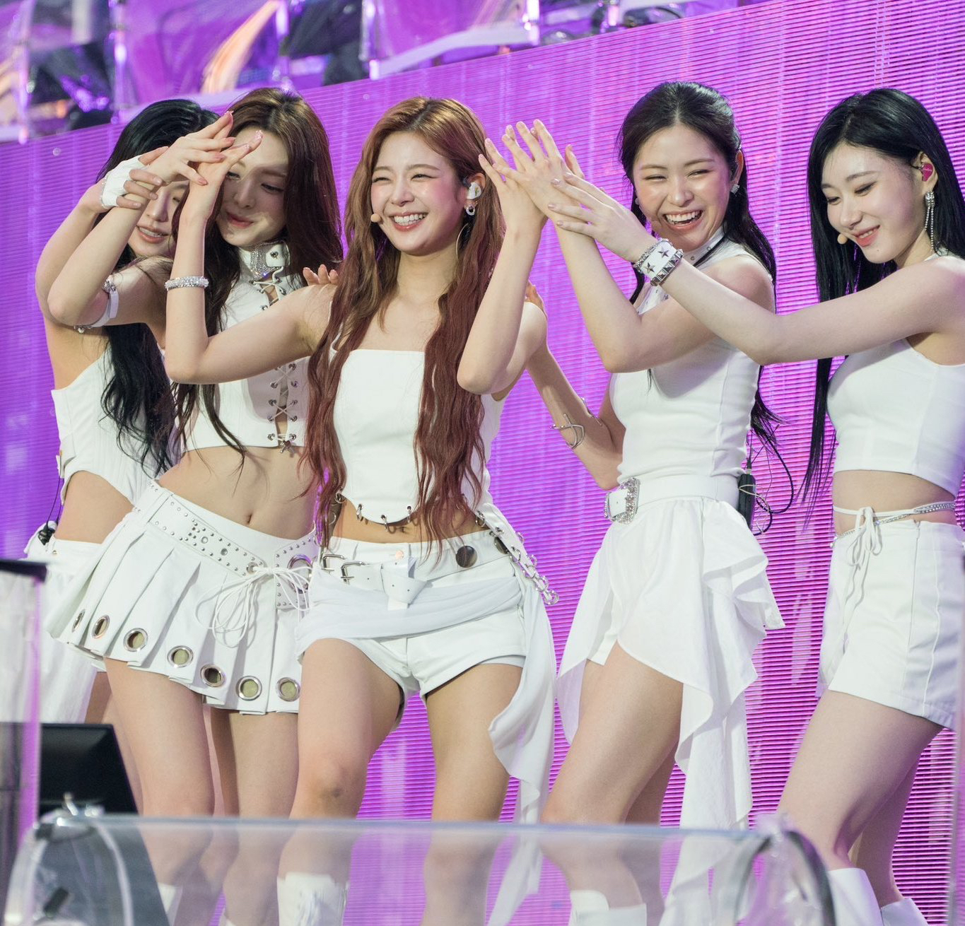 ITZY 최근 활동샷