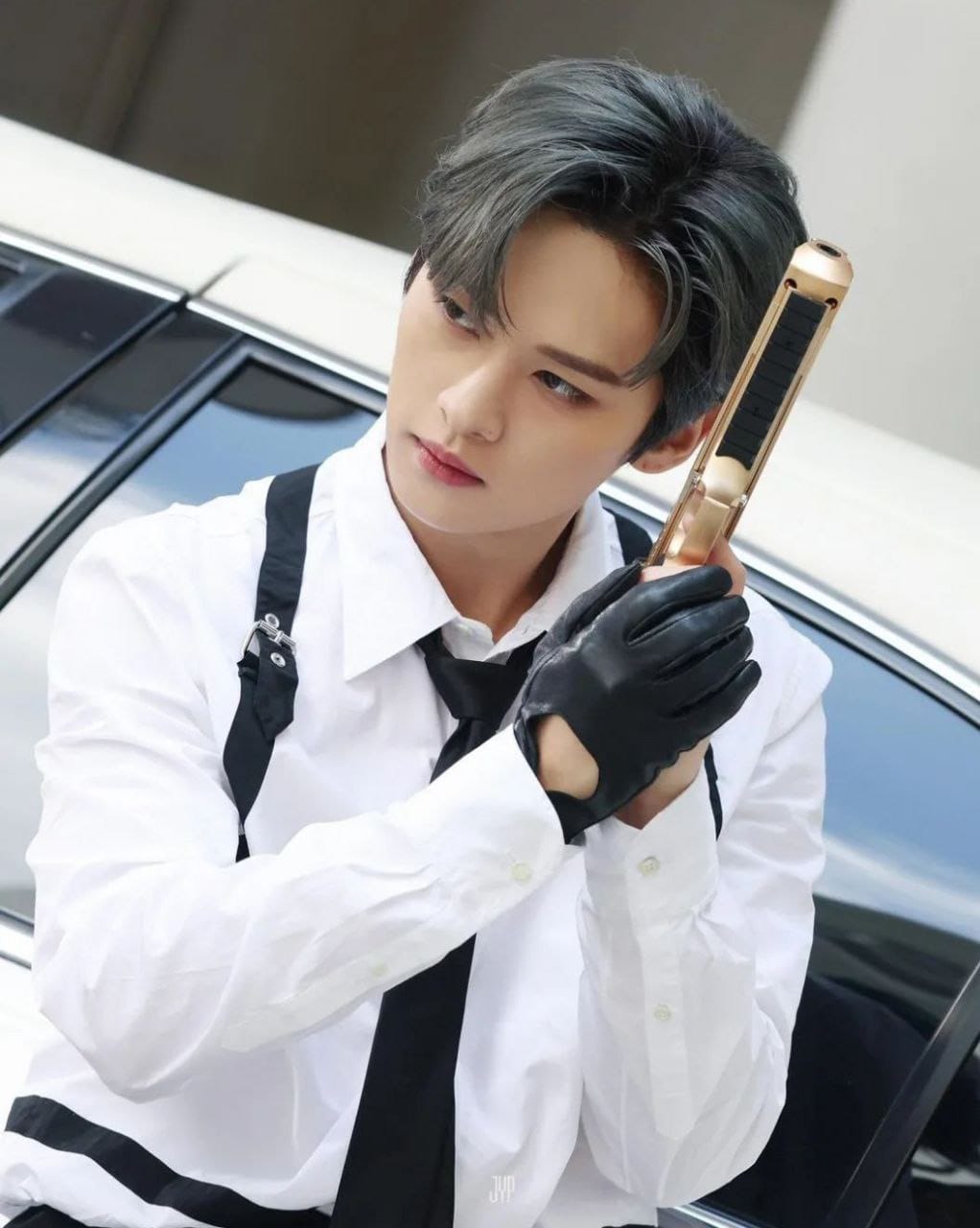 A moment captured by Lee Know (Stray Kids)'s fan