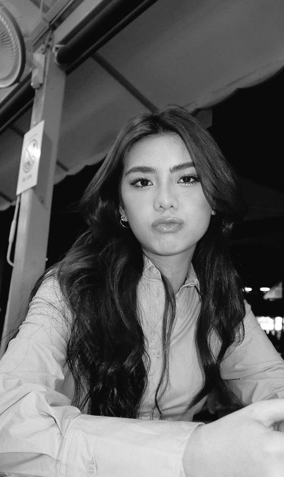 Fandom-recommended wallpaper image of Mikha (BINI)