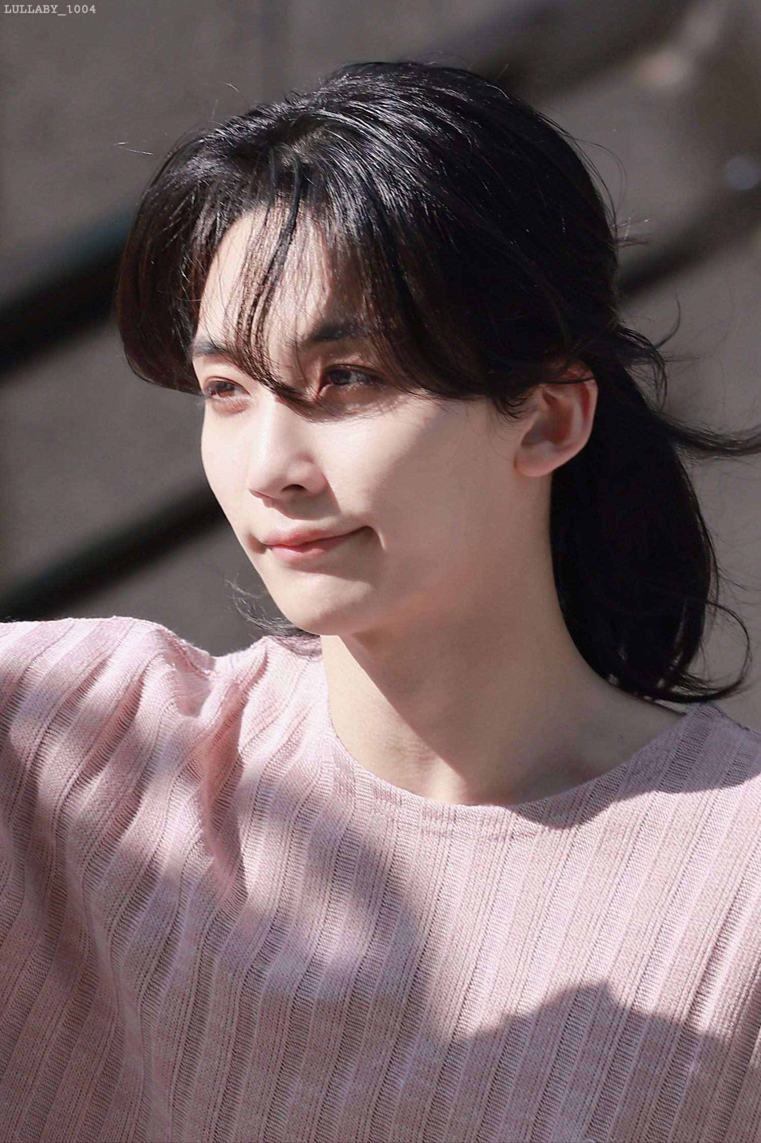 Recent activity shot of Jeonghan (SEVENTEEN)