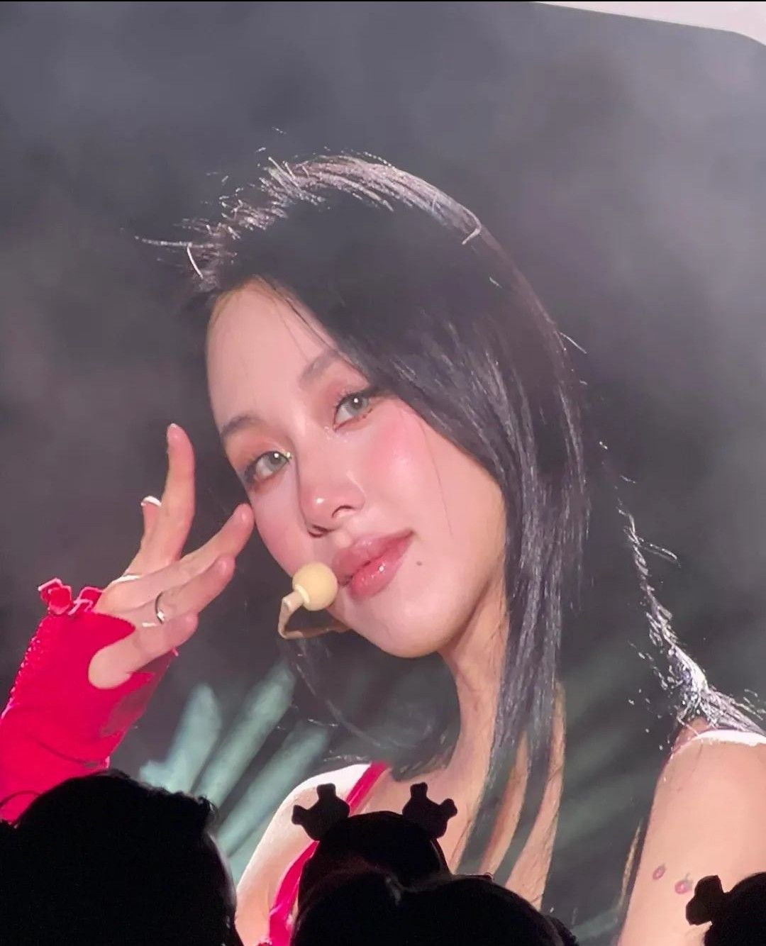 A moment captured by Chaeyoung (TWICE)'s fan