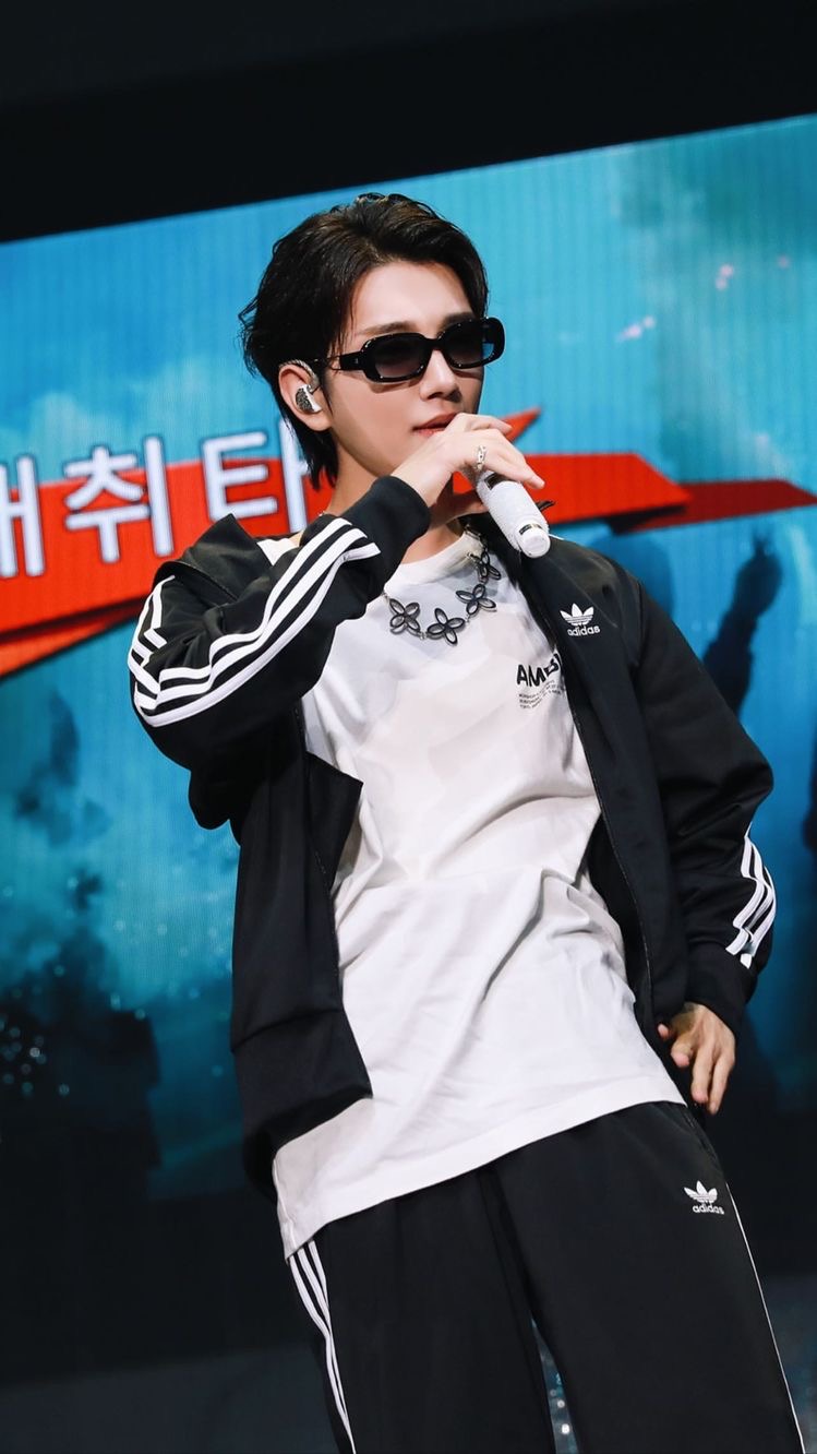 The most beloved wallpaper among Joshua (SEVENTEEN)'s fans