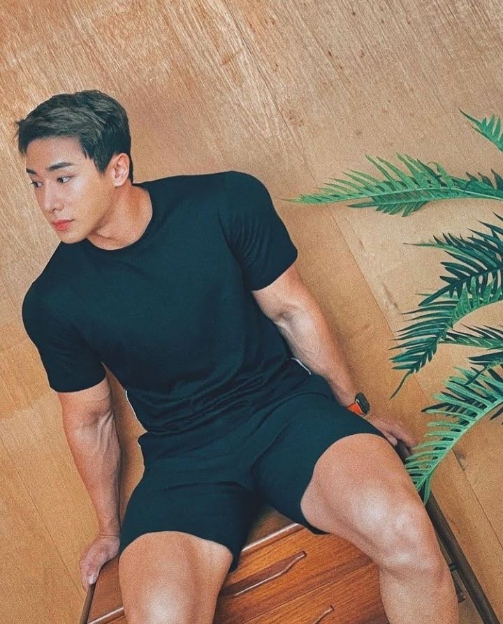 A moment captured by Wonho's fan