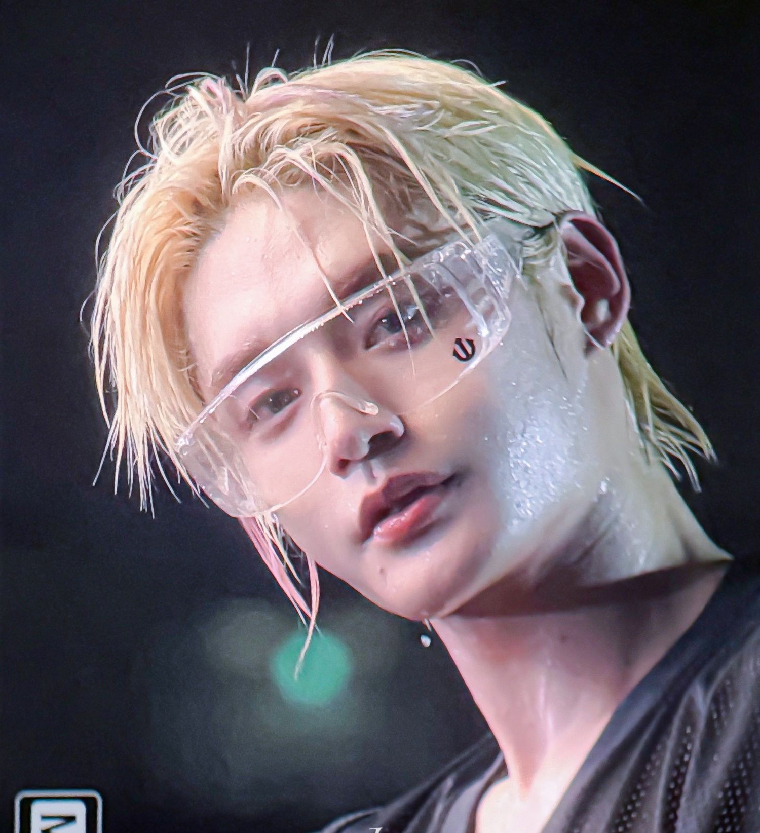 A moment captured by Kim Jiwoong (ZEROBASEONE)'s fan