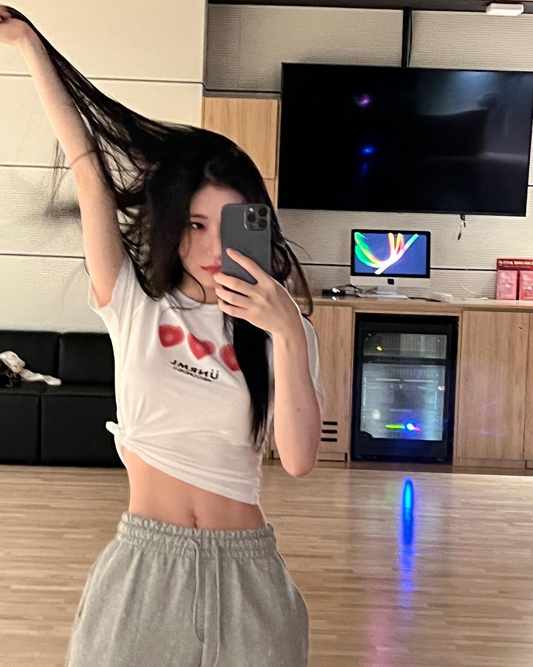 Behind-the-scenes cut of ITZY