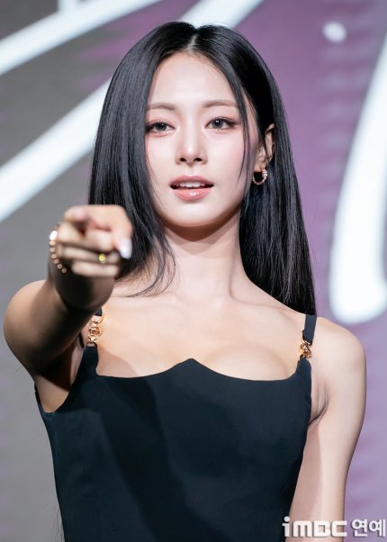 쯔위 (TWICE)의 최신 사진