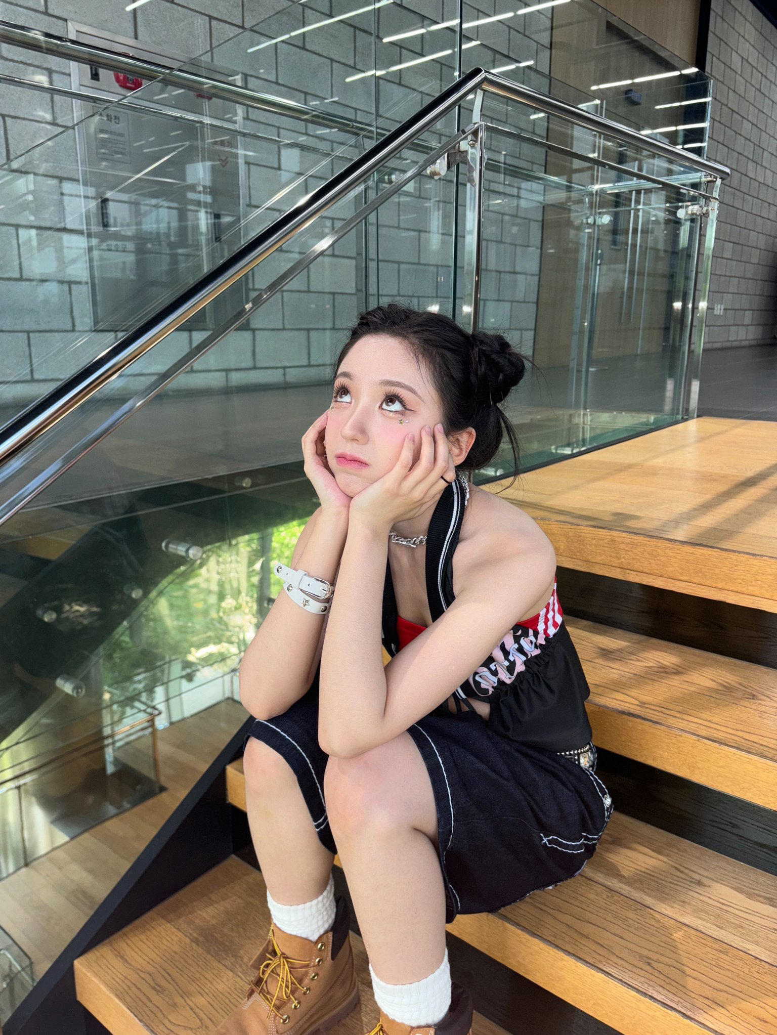 Recent activity shot of Yeseo (MADEIN)