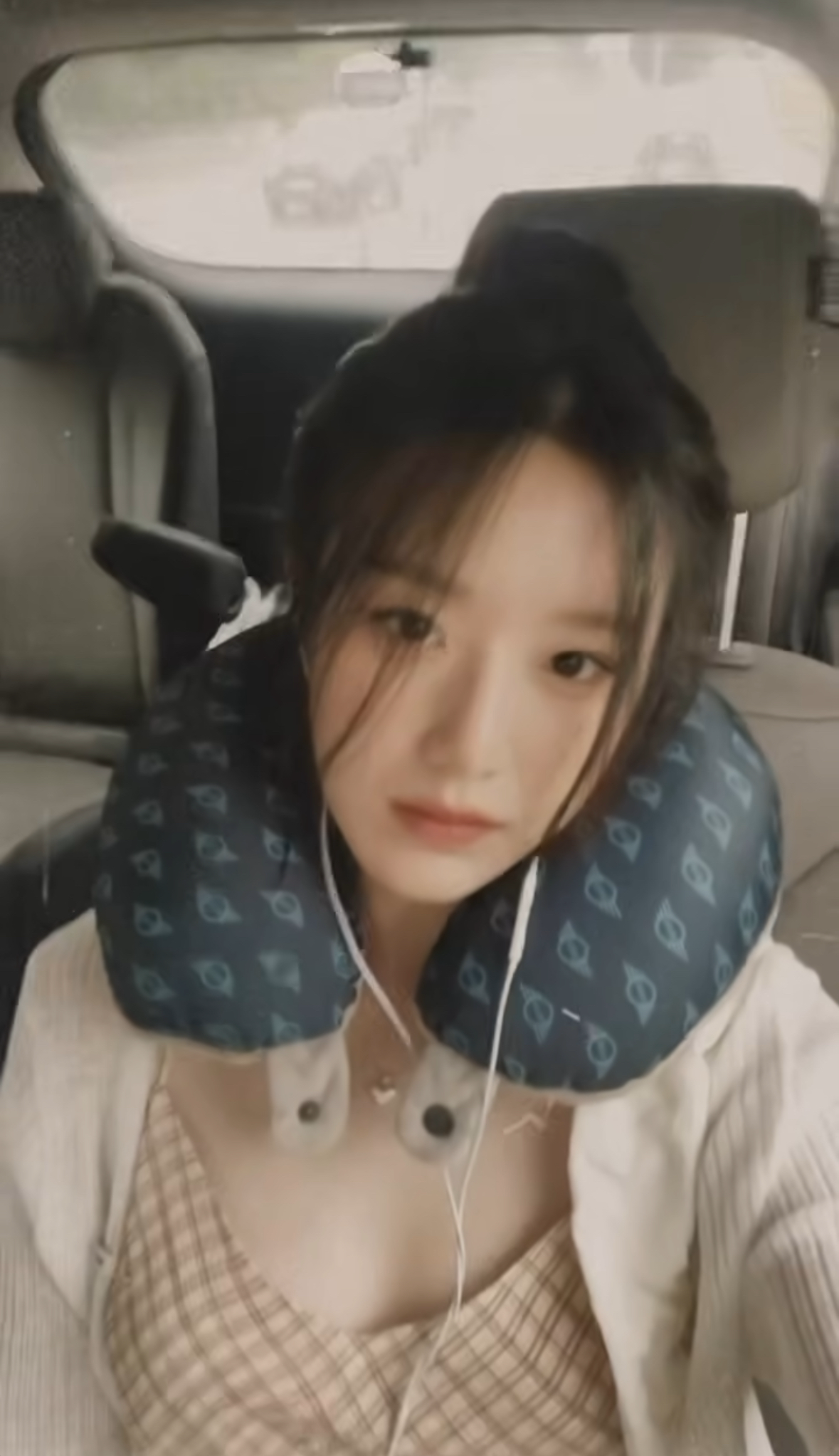 A heartfelt wallpaper shared by Shuhua (i-dle)'s fans