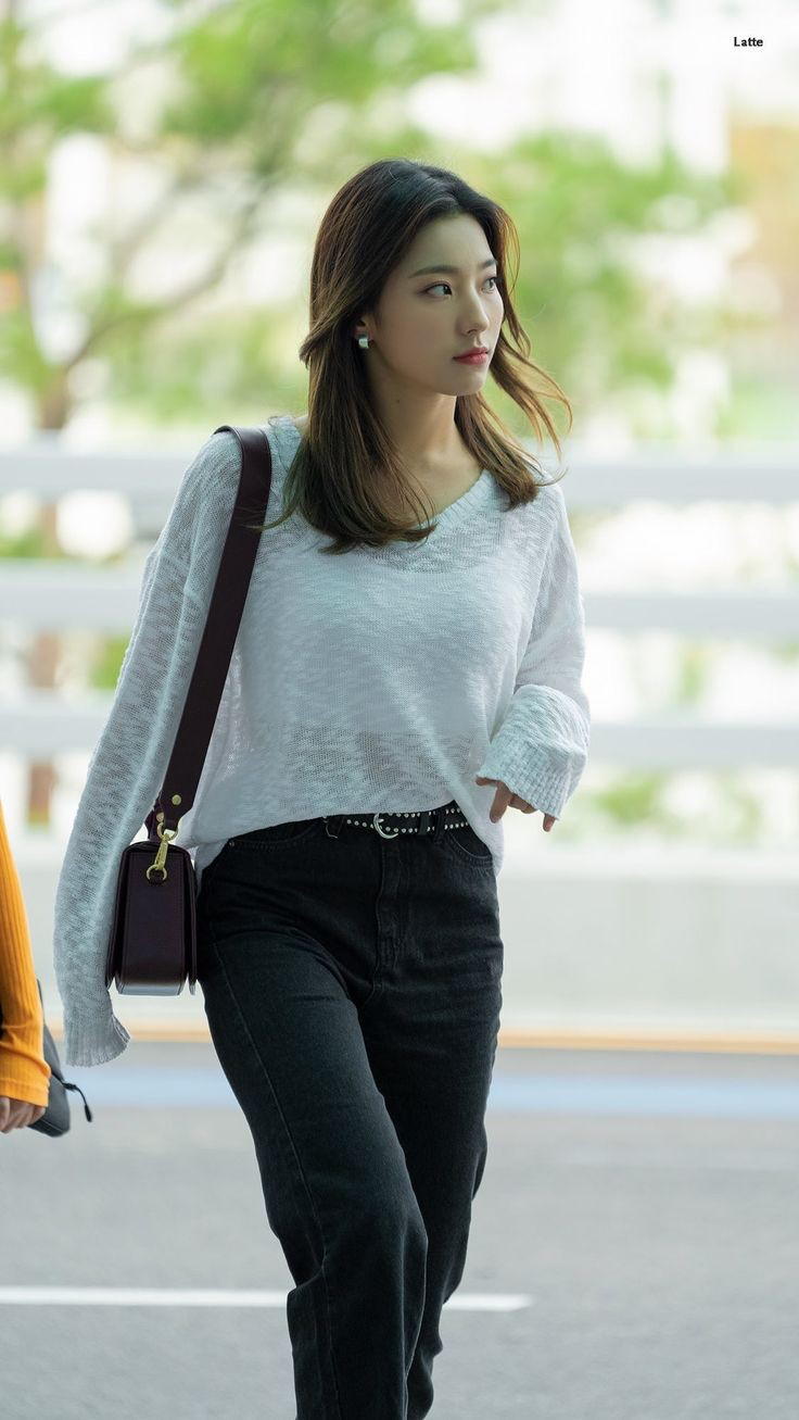 Wallpaper spesial buatan penggemar Lee Saerom