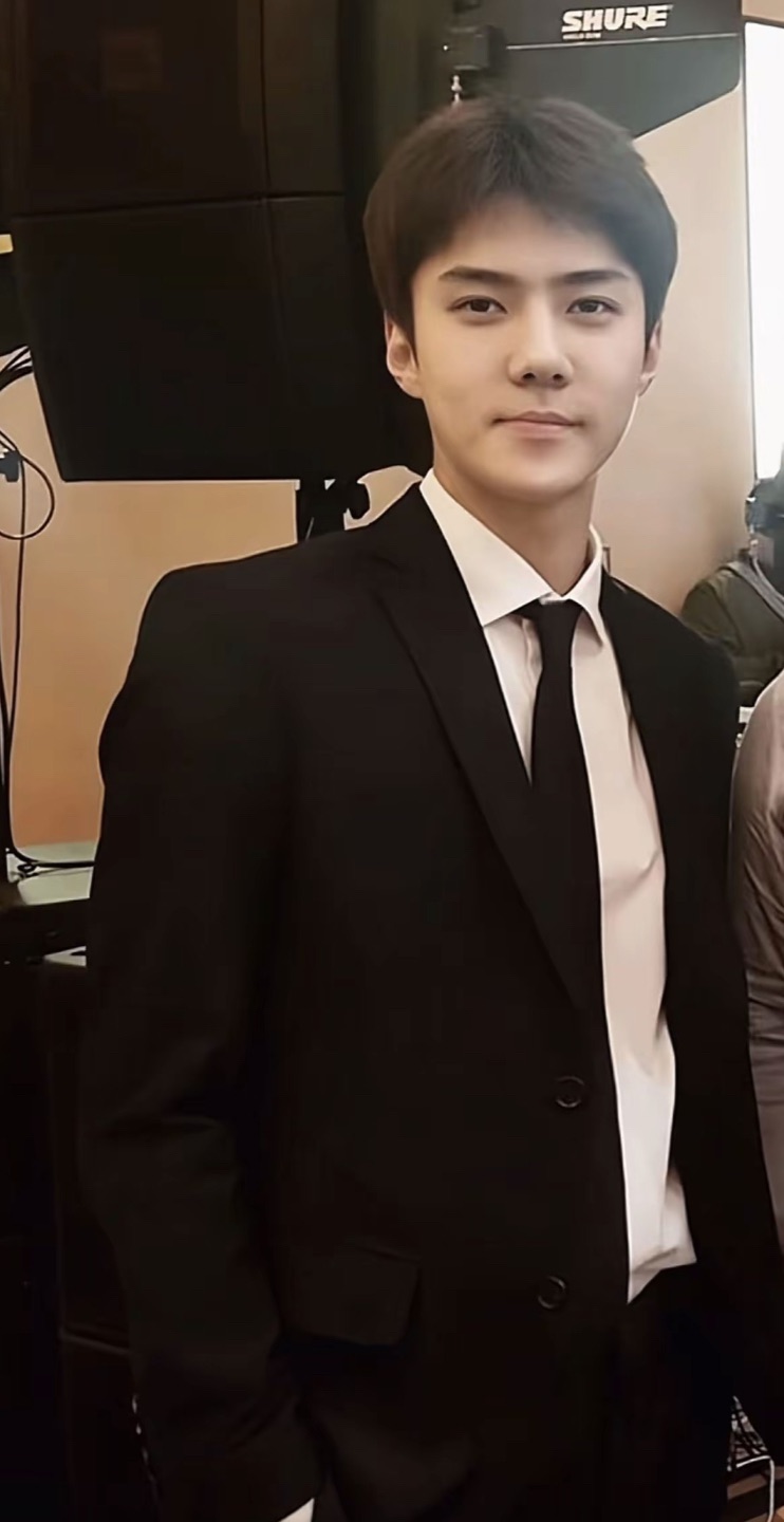 The most beloved wallpaper among Sehun (EXO)'s fans