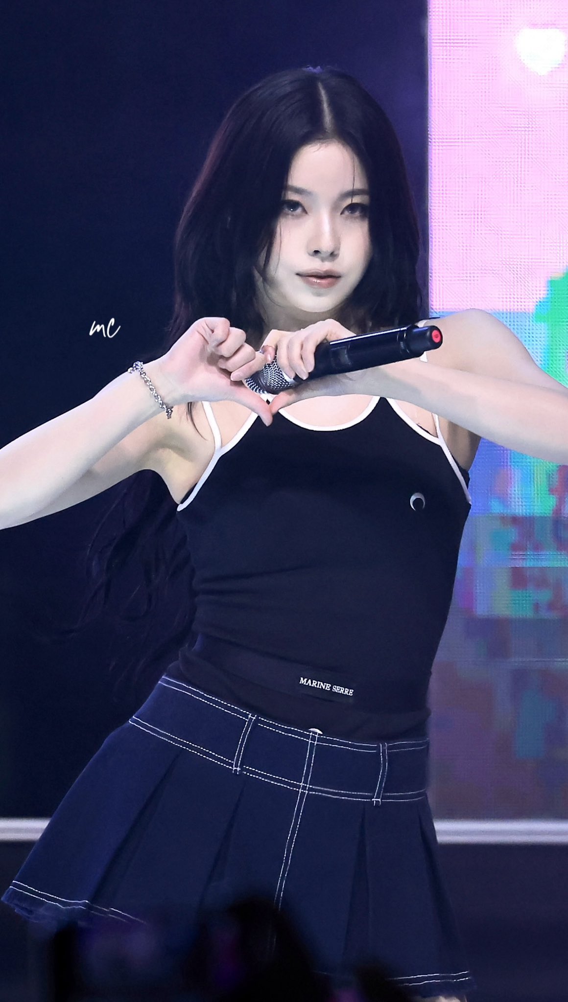 Today's most popular wallpaper in the Kyujin (NMIXX) community