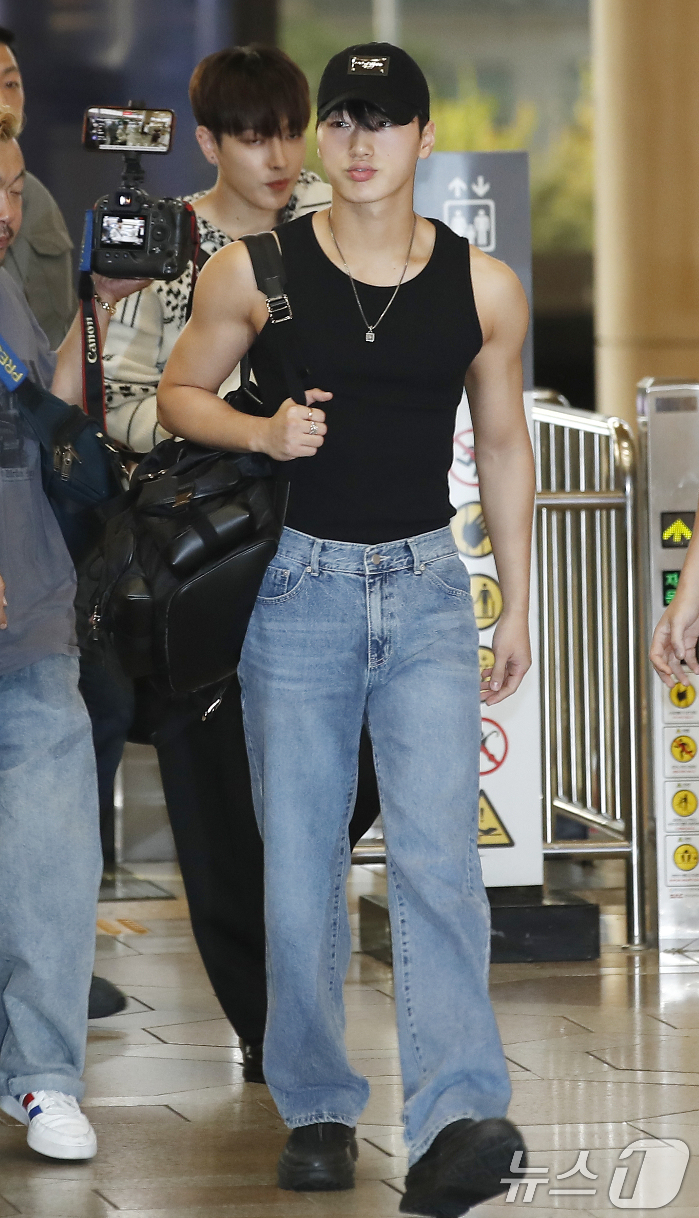 The most beloved wallpaper among San (ATEEZ)'s fans