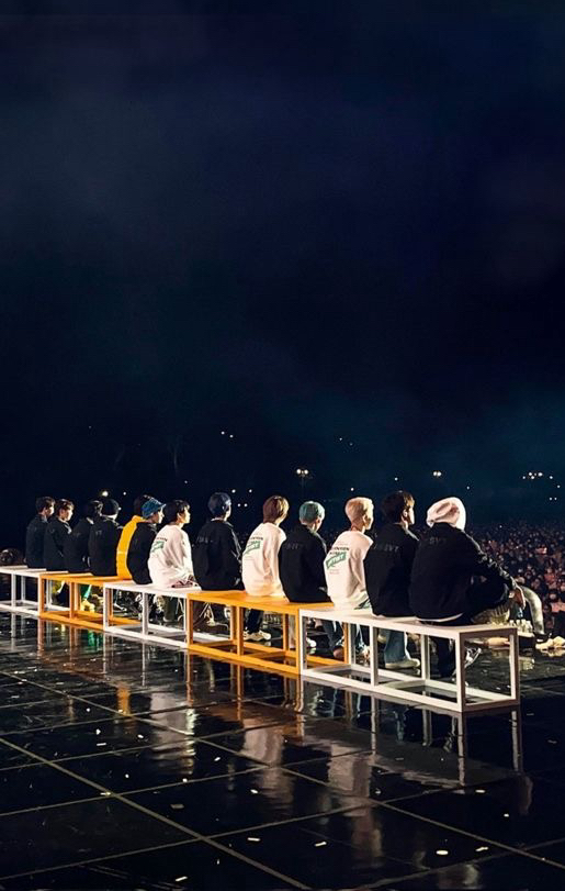 A moment captured by SEVENTEEN's fan