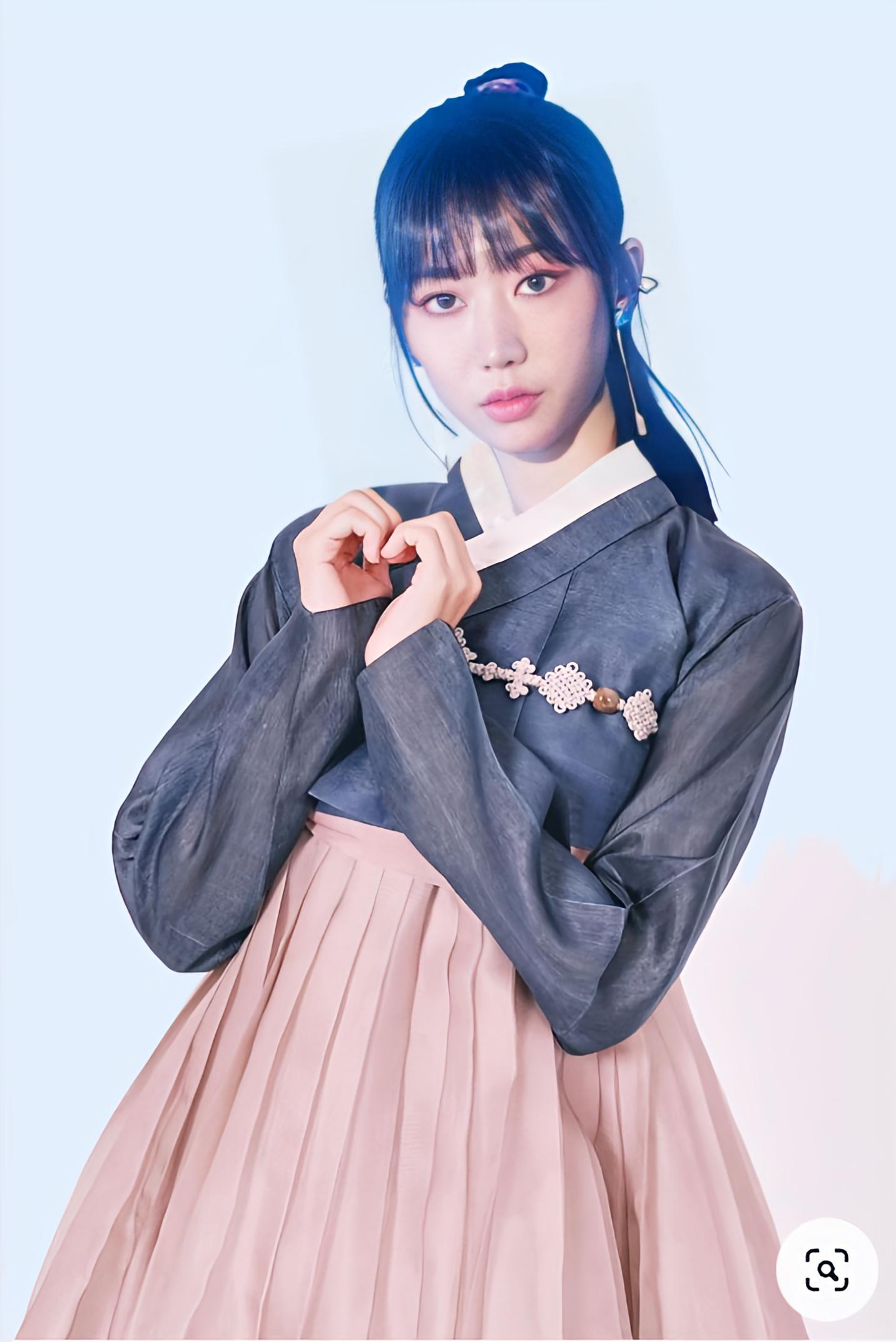 Hot post catching attention from 주 (SECRET NUMBER)'s fandom