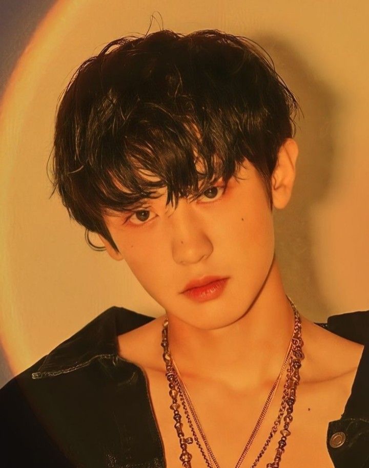 Behind-the-scenes cut of Chanyeol (EXO)