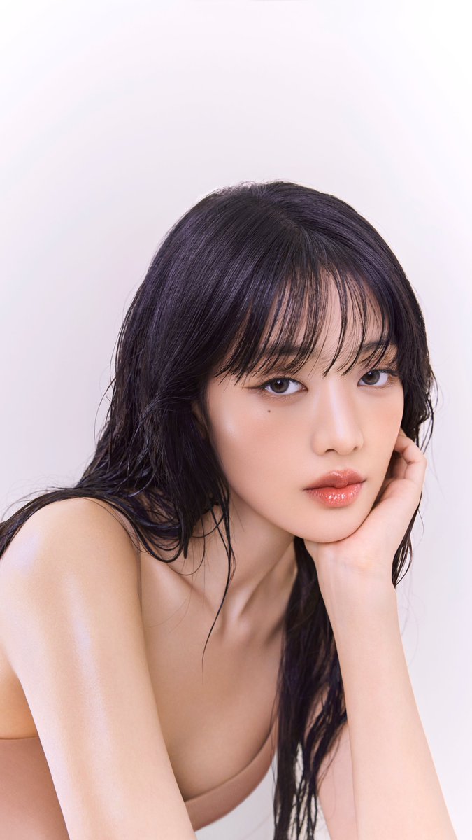 Today's most popular wallpaper in the i-dle community