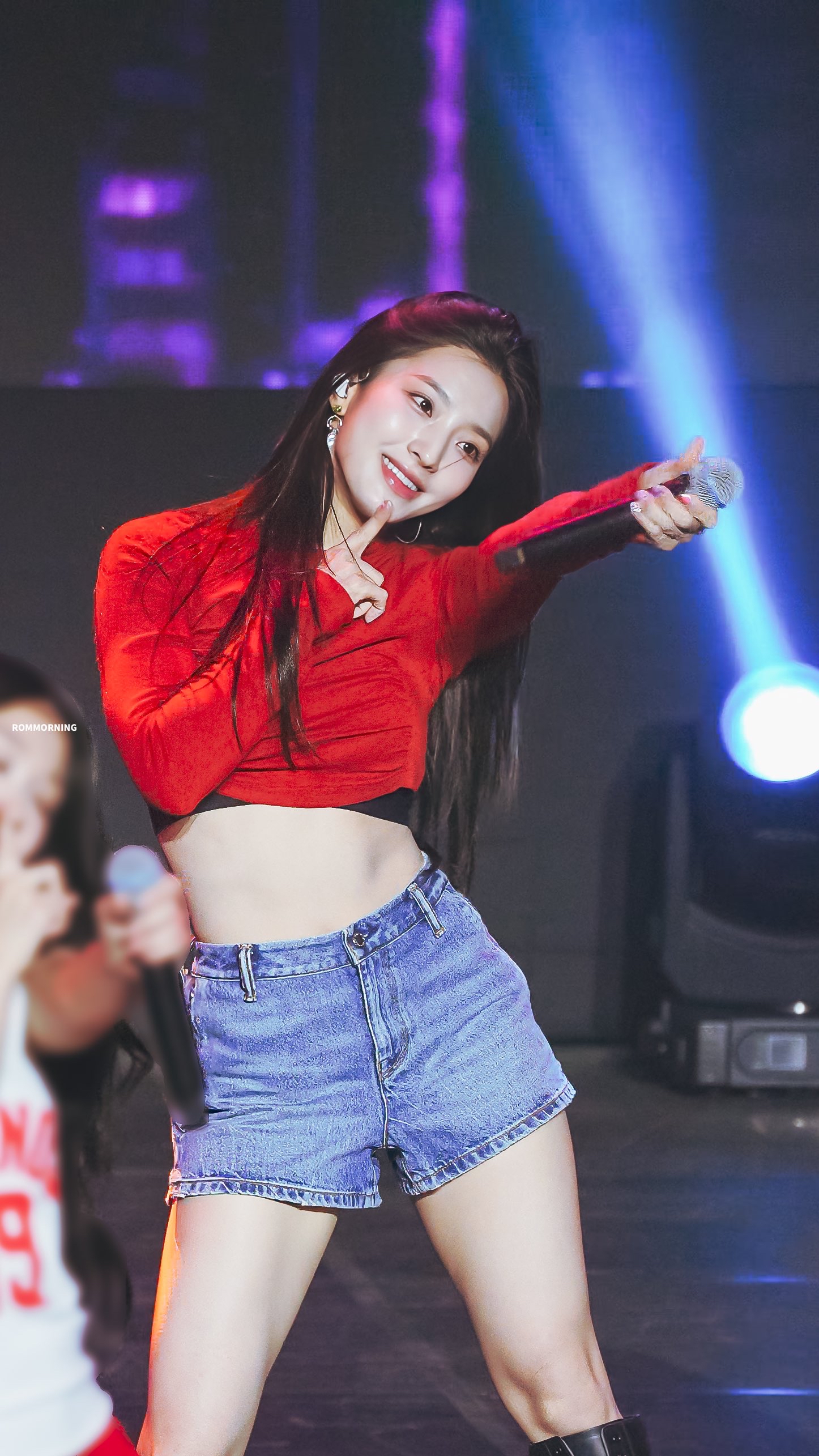 Wallpaper spesial buatan penggemar Lee Saerom