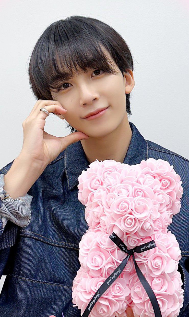 Today's most popular wallpaper in the Jeonghan (SEVENTEEN) community