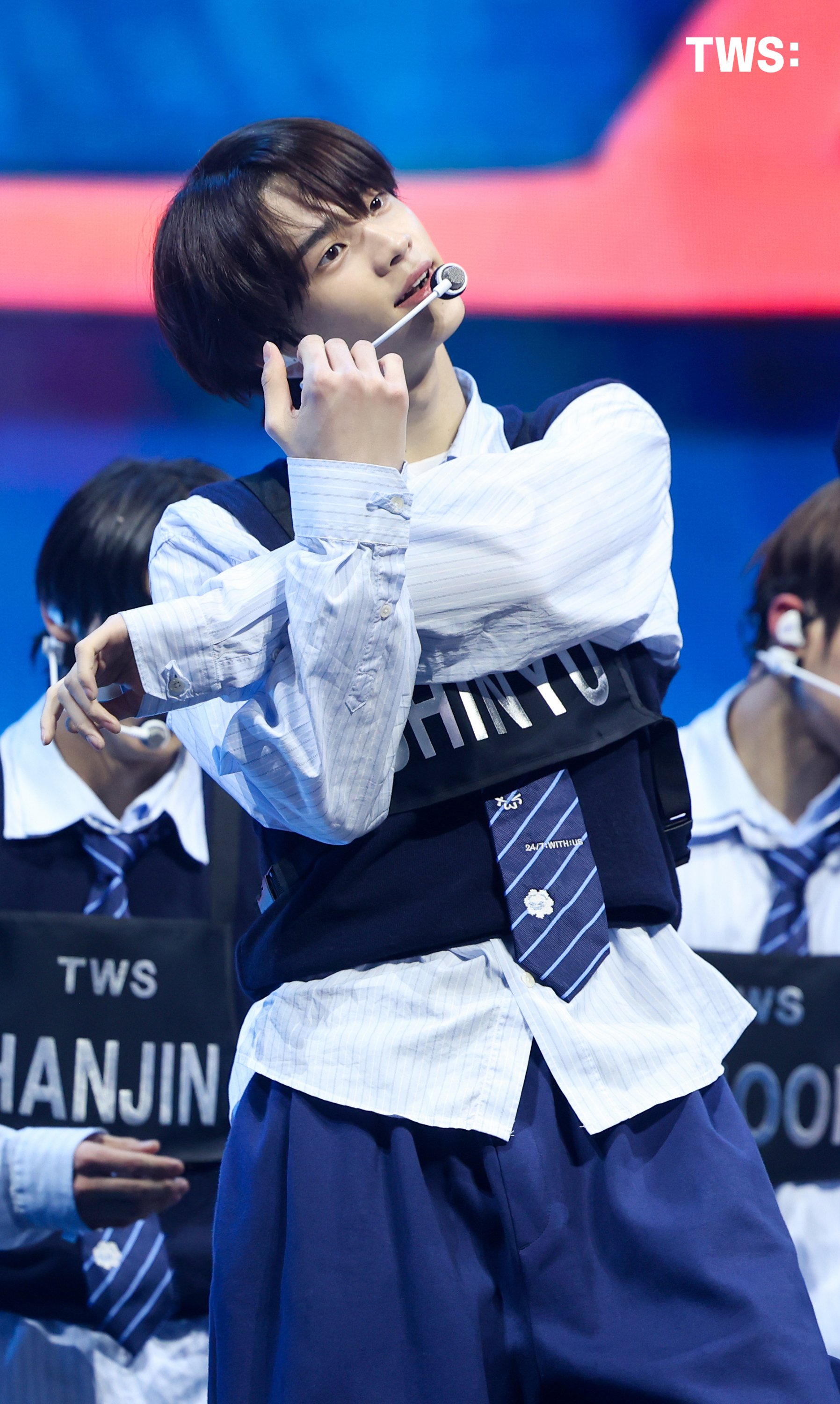 The most beloved wallpaper among Shinyu (TWS)'s fans