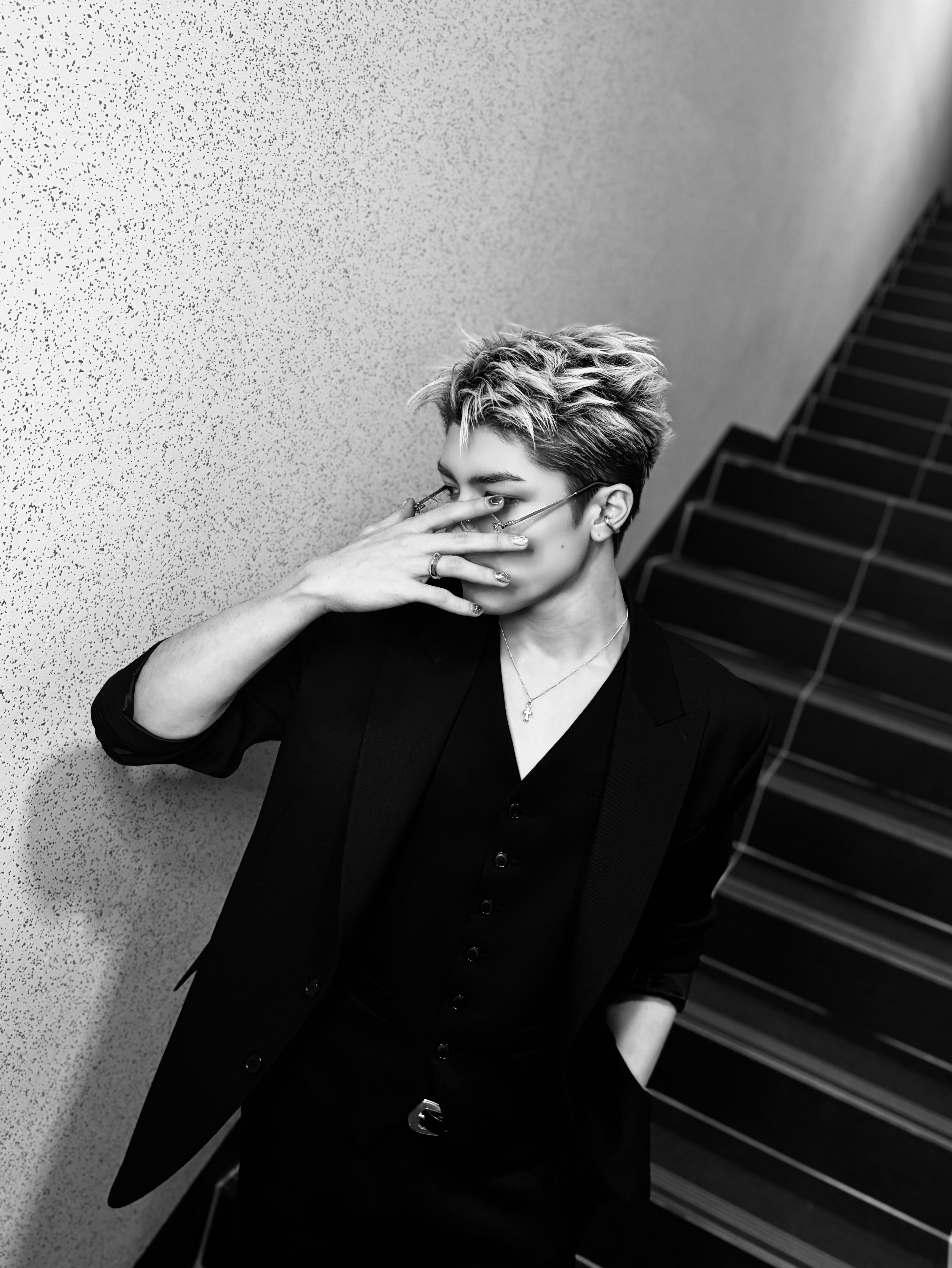 Behind-the-scenes cut of Maki (&TEAM)