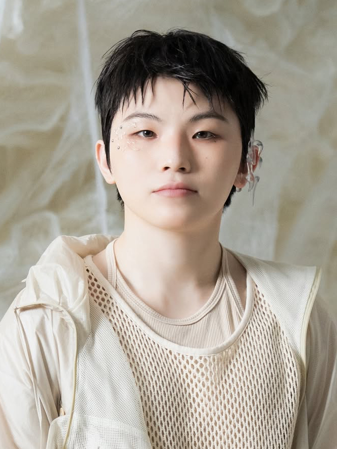 A moment captured by Woozi (SEVENTEEN)'s fan