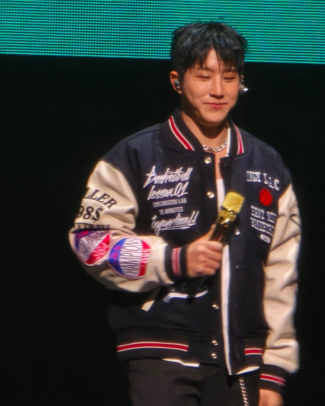 Latest photo of Jinjin (ASTRO)