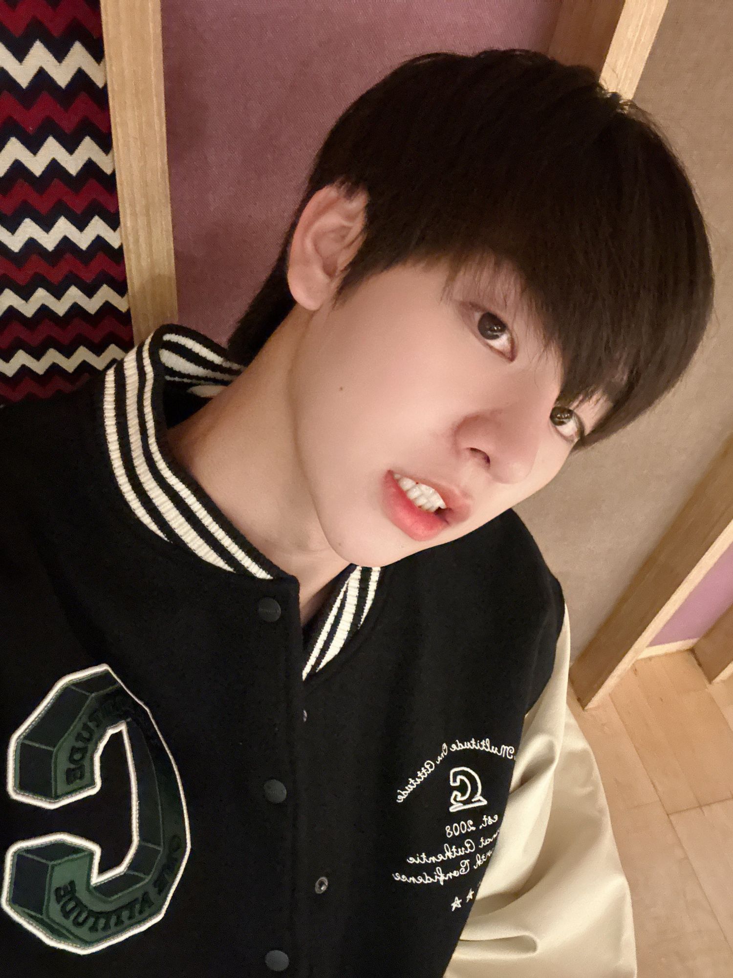 Behind-the-scenes cut of Kim Dongyun (DRIPPIN)