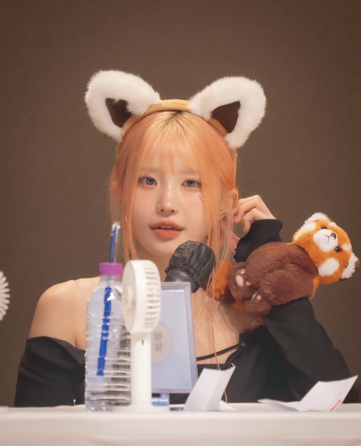 Behind-the-scenes cut of Song Hayoung (fromis_9)