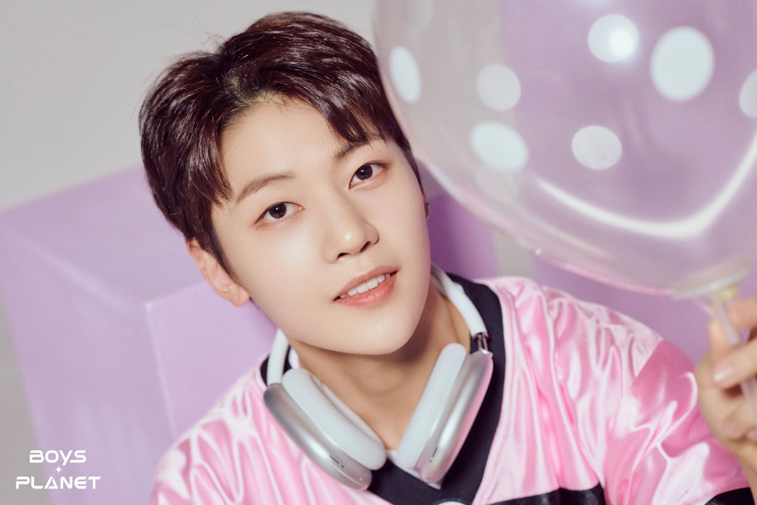 Behind-the-scenes cut of Seok Matthew (ZEROBASEONE)