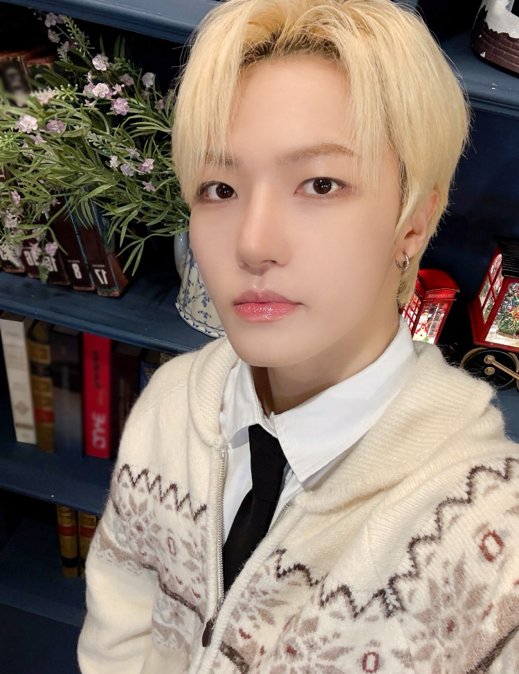 A moment captured by Junghoon (Xikers)'s fan