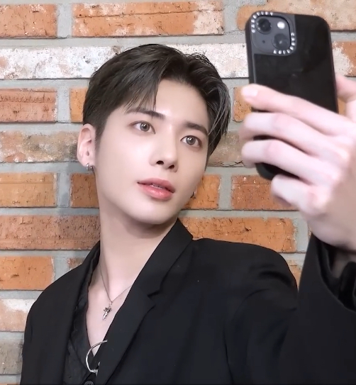 太顯 (TOMORROW X TOGETHER)粉絲拍下的瞬間