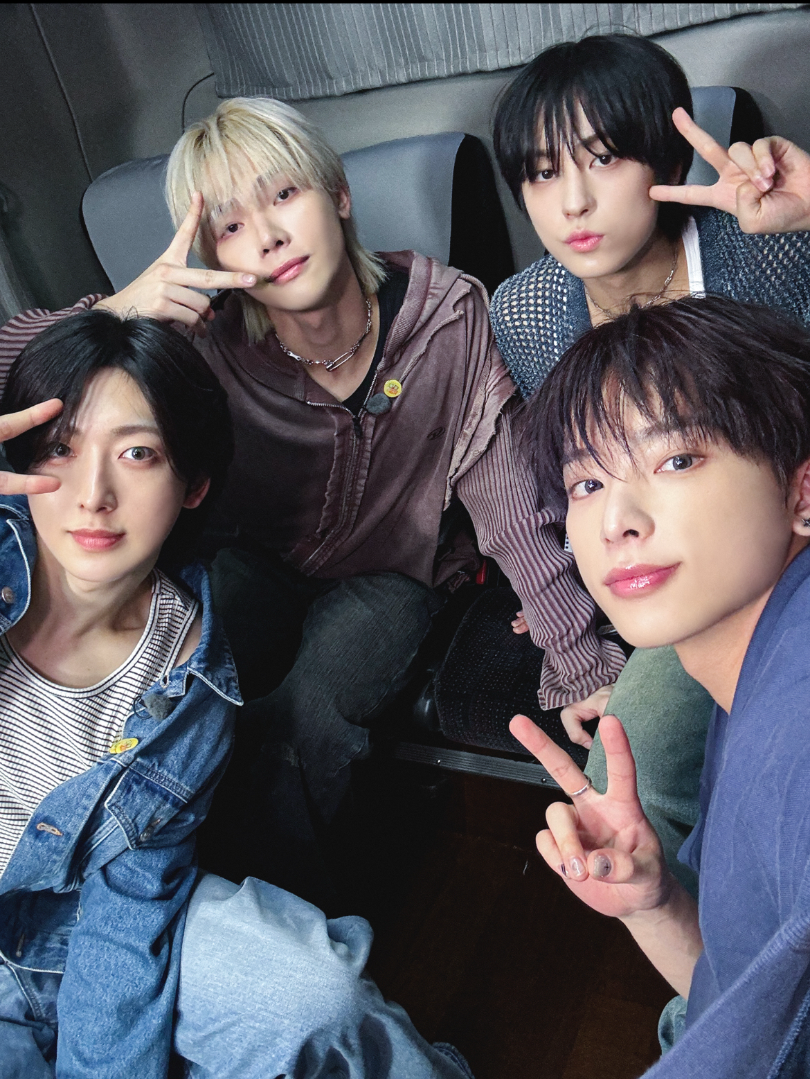 Latest photo of &TEAM