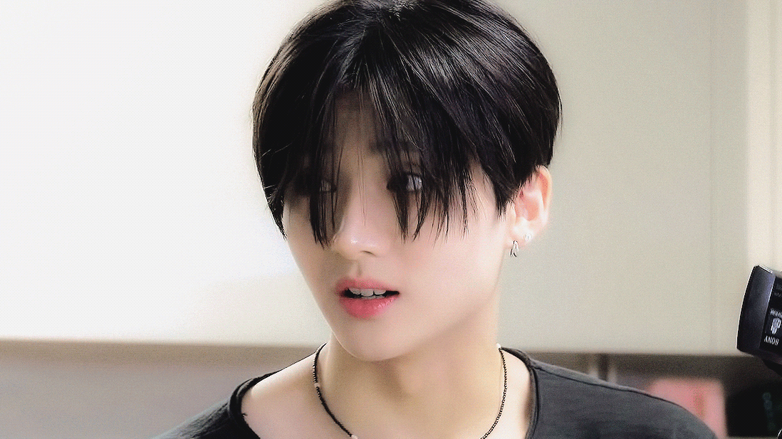 A moment captured by Lee Sangwon (ALPHA DRIVE ONE)'s fan