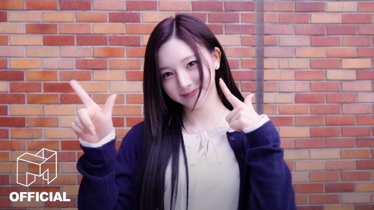 Latest photo of tripleS