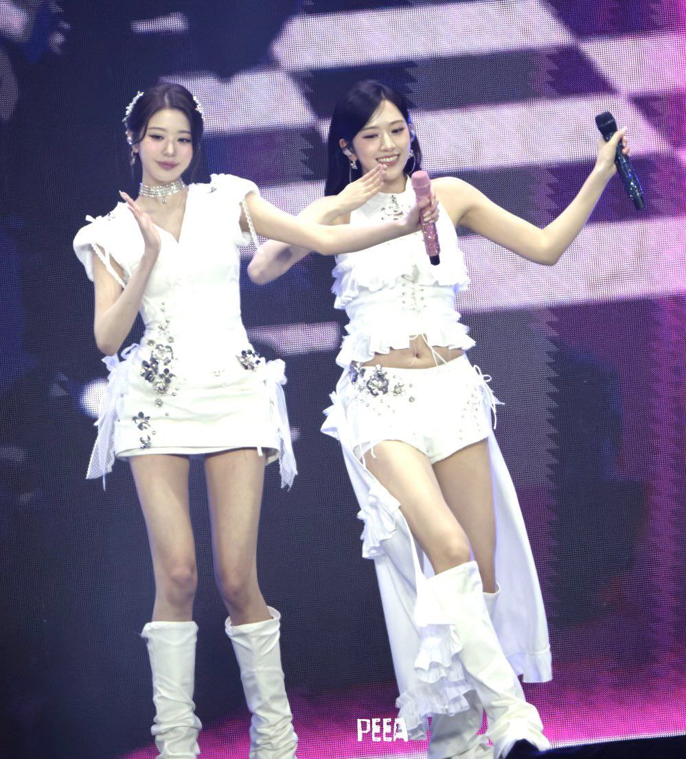 張元英 (IVE)的最新照片