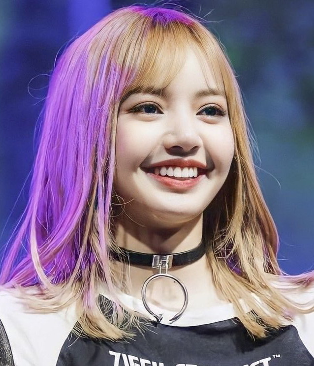 Recent activity shot of Lisa (BLACKPINK)