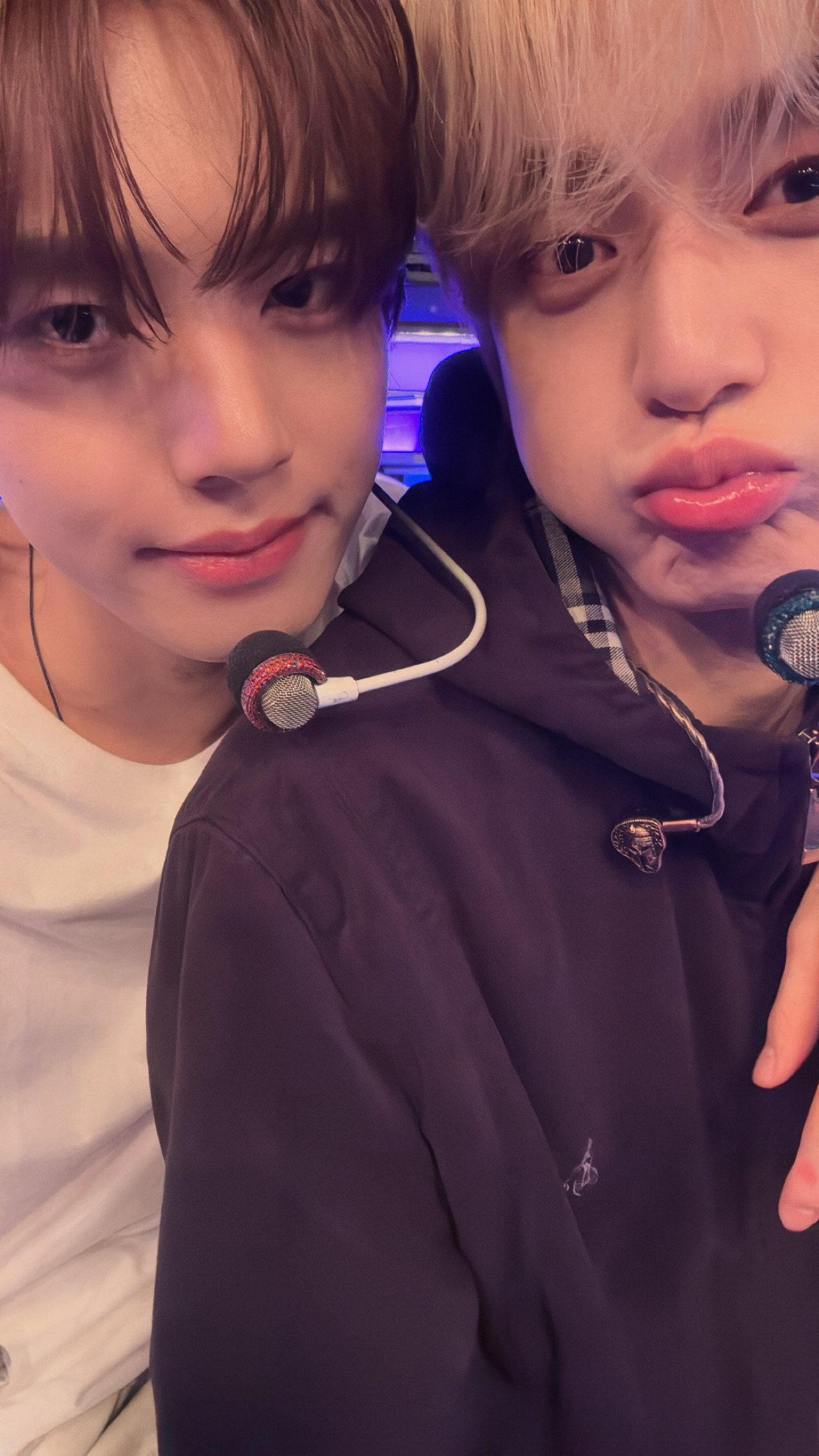 A heartfelt wallpaper shared by Kim Jiwoong (ZEROBASEONE)'s fans