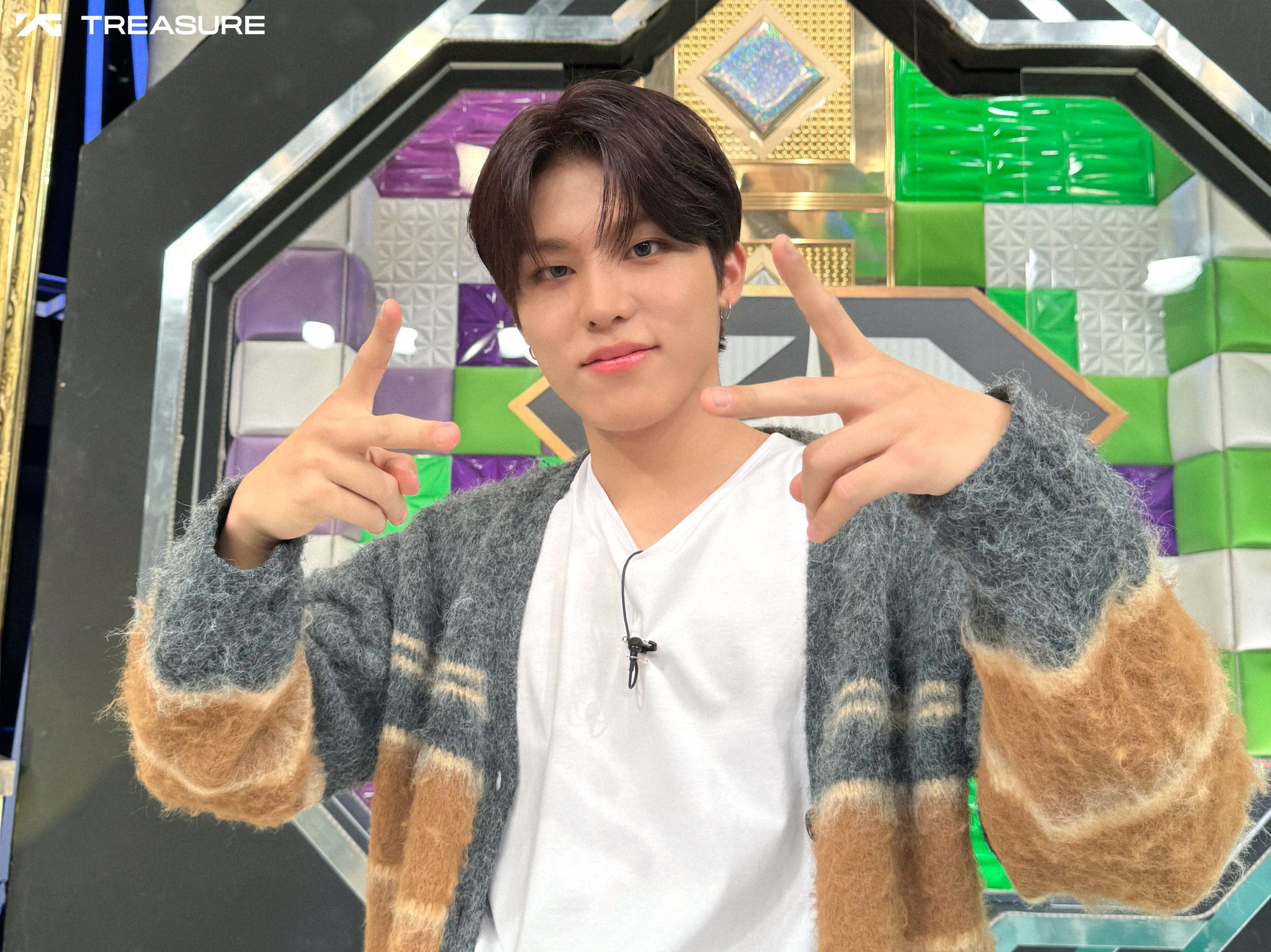 Behind-the-scenes cut of Park Jeongwoo (TREASURE)