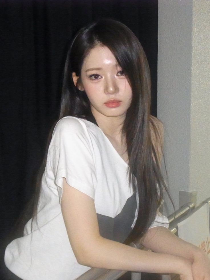 ローラ (BABYMONSTER)の最新写真