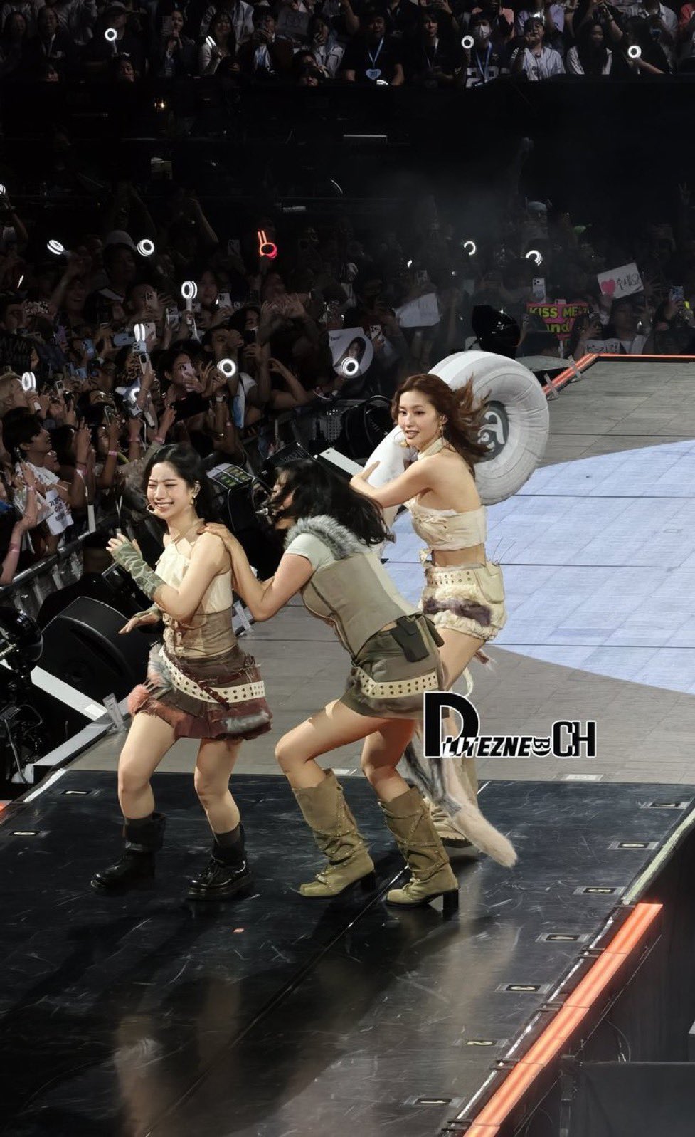 TWICE 최근 활동샷