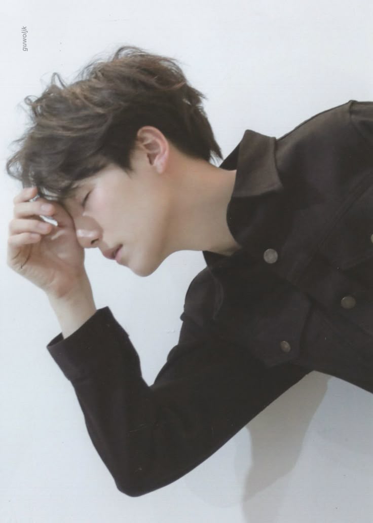 Foto aktivitas terbaru SUGA (BTS)