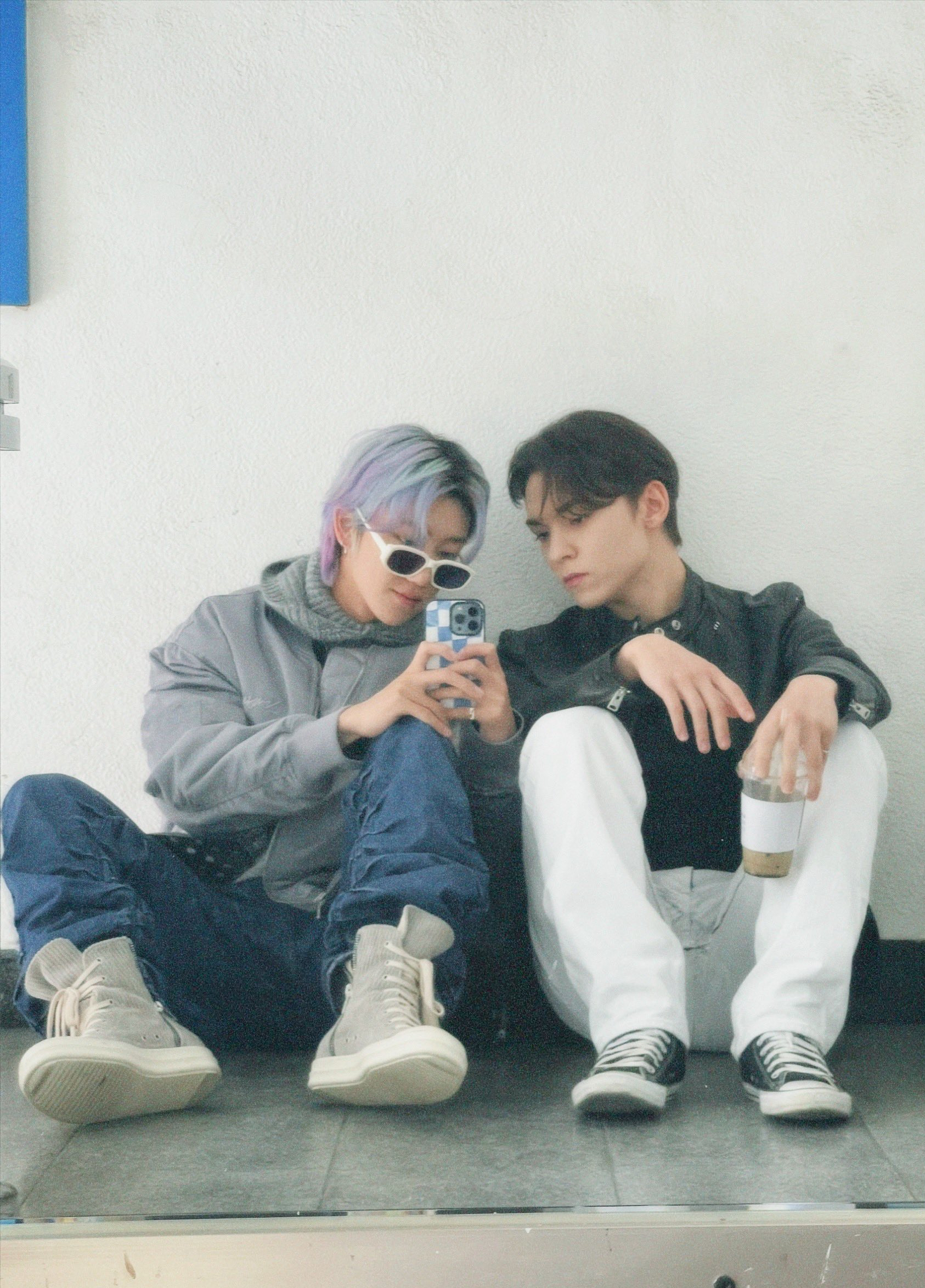 A moment captured by Vernon (SEVENTEEN)'s fan
