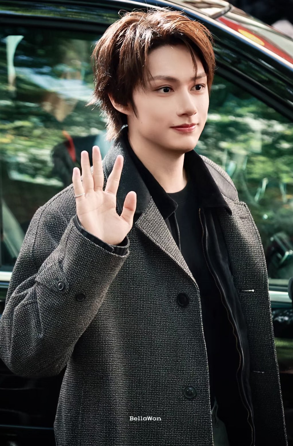 Recent activity shot of Jun (SEVENTEEN)